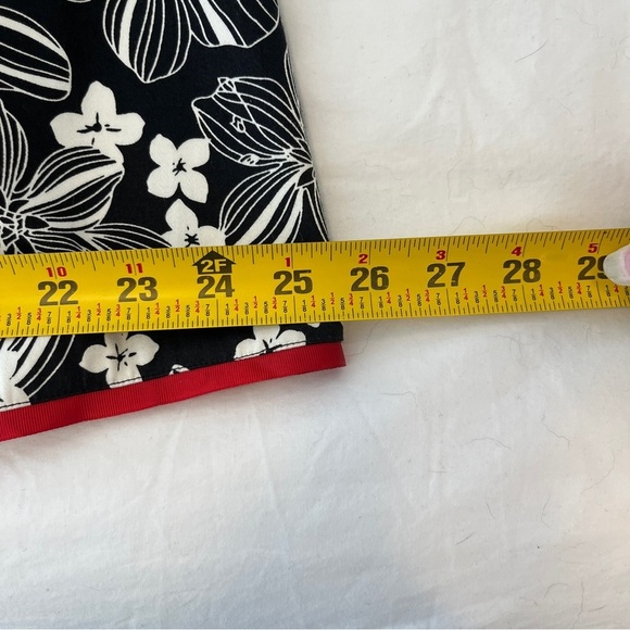 B.I.Y.A.Y.C.D.A Black & White Floral Print Skirt Red Trim Medium - Picture 8 of 8